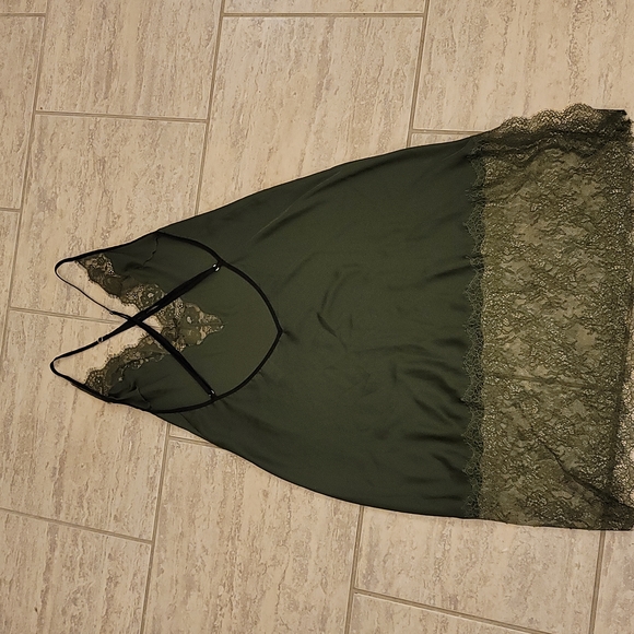 NWOT Victoria's Secret Green chemise - Picture 5 of 6